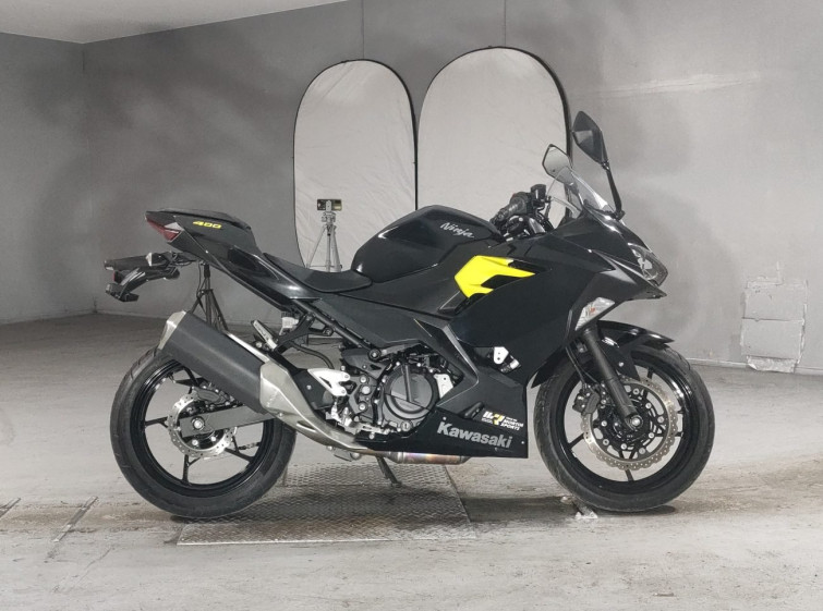 Мотоцикл Kawasaki NINJA400 з пробігом 7940 km