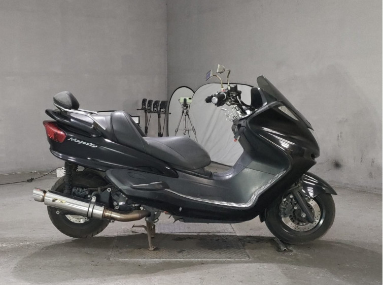 Мотоцикл Yamaha MAJESTY 250C