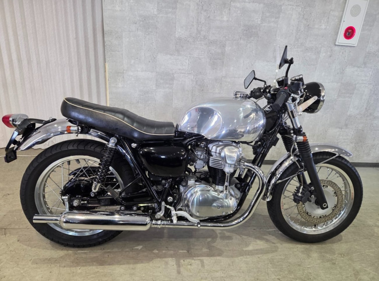 Мотоцикл Kawasaki W400 с пробегом 5200 km