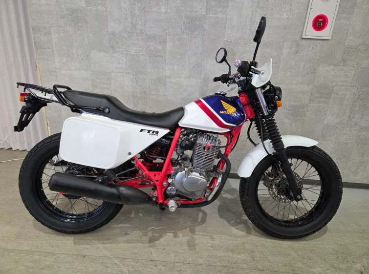 Мотоцикл Honda FTR223 з пробігом 11797 km