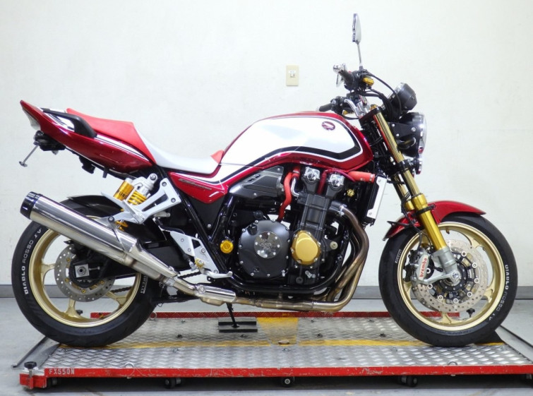 Мотоцикл Honda CB1300SF з пробігом 7723 km