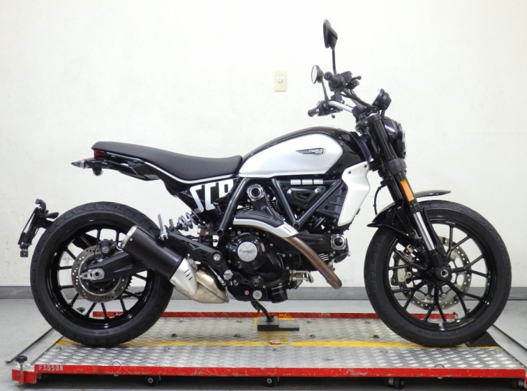 Мотоцикл Ducati SCRAMBLER 803 ICON з пробігом 3411 km