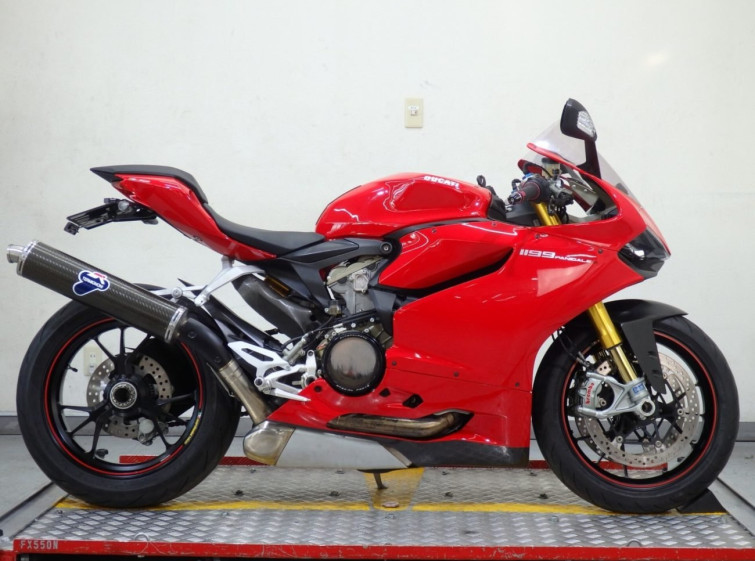 Мотоцикл Ducati 1199 PANIGALE S с пробегом 10142 km