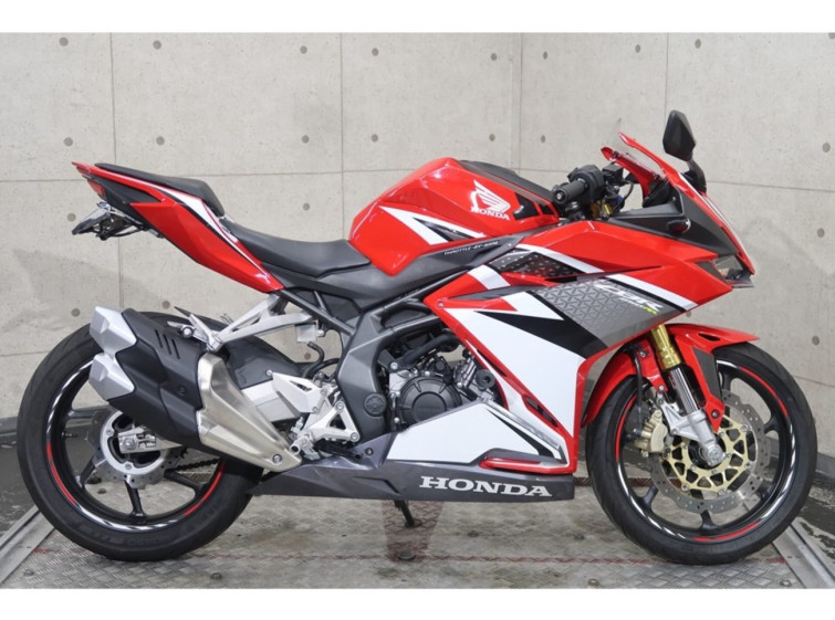Мотоцикл Honda CBR250RRA з пробігом 12949 km
