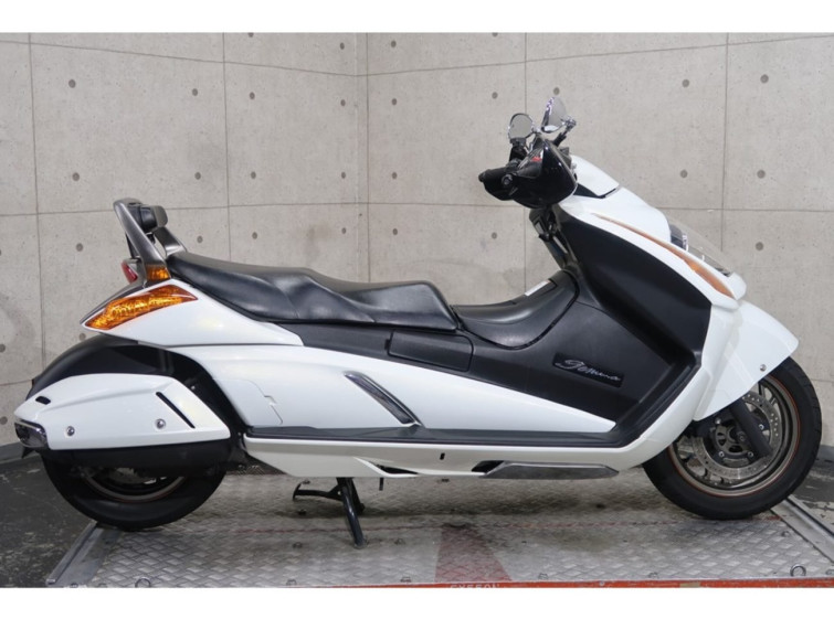 Мотоцикл Suzuki GEMMA250 с пробегом 9983 km