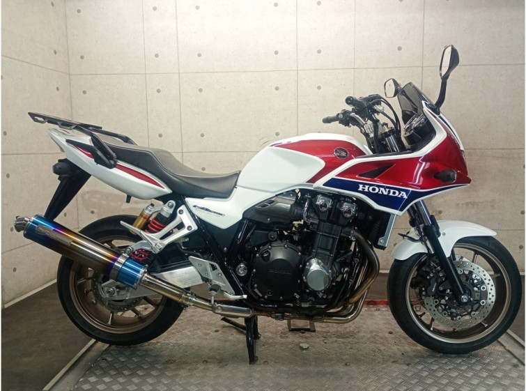 Мотоцикл Honda CB1300SF з пробігом 16145 km