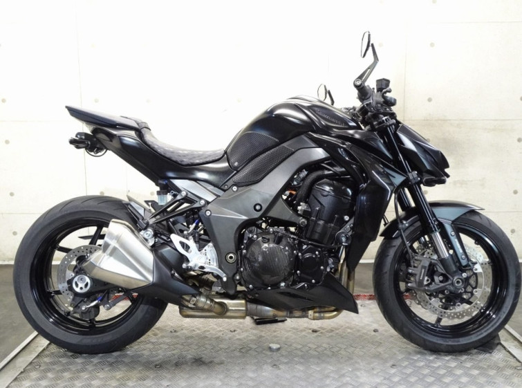 Мотоцикл Kawasaki Z1000 с пробегом 33718 km