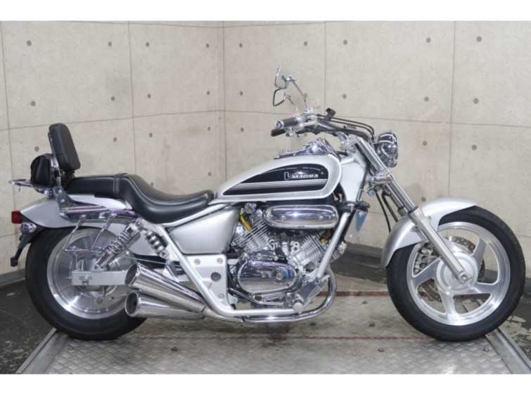 Мотоцикл Honda MAGNA250 с пробегом 12840 km