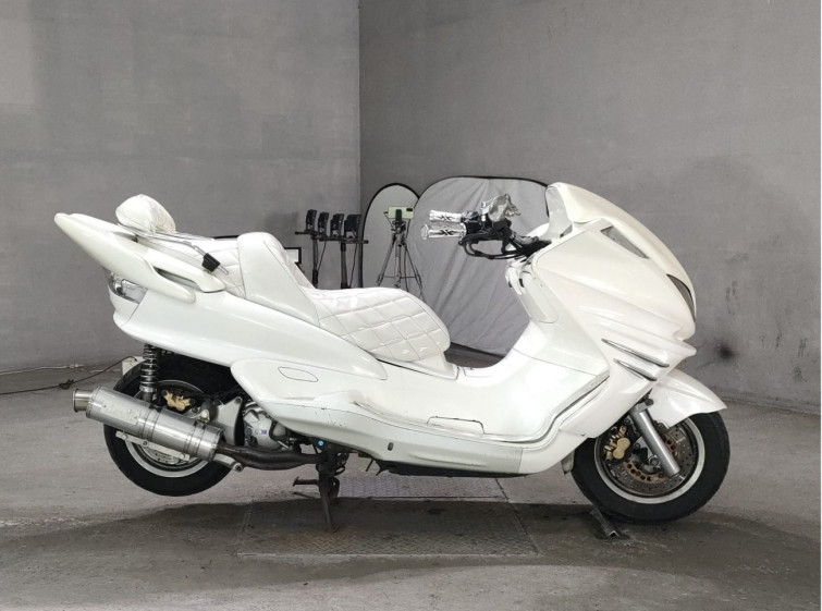 Мотоцикл Yamaha MAJESTY 250 с пробегом 13920 km