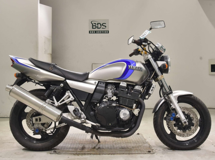 Мотоцикл Yamaha XJR400 с пробегом 10190 km