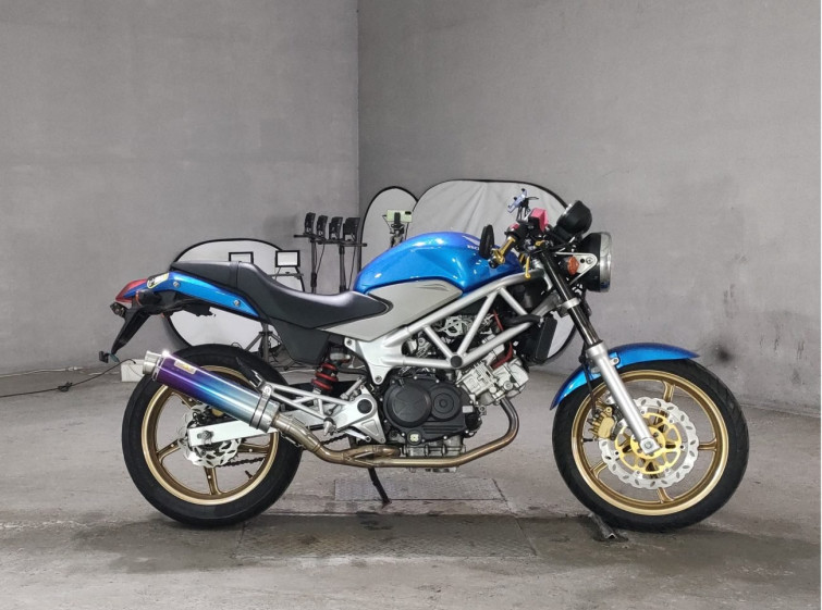 Мотоцикл Honda VTR250 з пробігом 36345 km