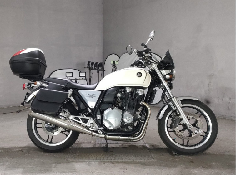 Мотоцикл Honda CB1100 з пробігом 9691 km