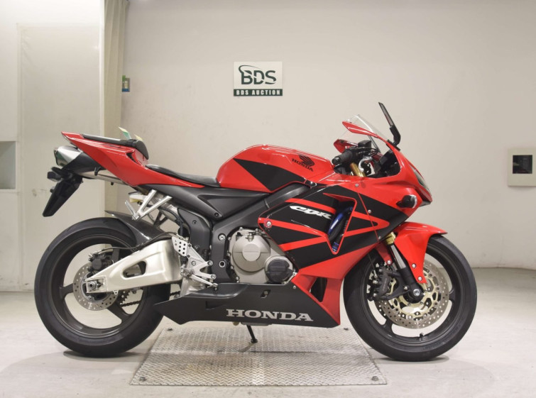 Мотоцикл Honda CBR600RR з пробігом 11313 km