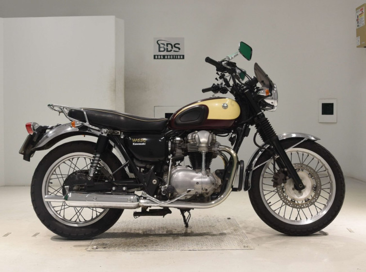 Мотоцикл Kawasaki W650 с пробегом 45734 km