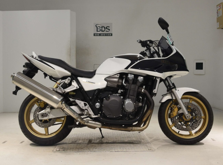 Мотоцикл Honda CB1300SF BOLDOR с пробегом 8076 km