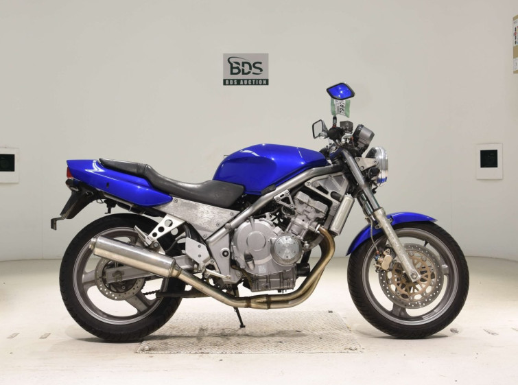 Мотоцикл Honda CB-1 с пробегом 10609 km