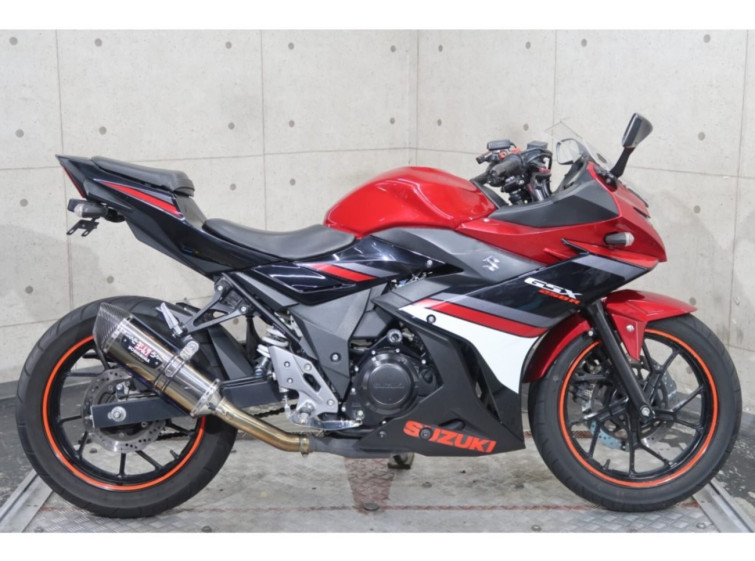 Мотоцикл Suzuki GSX250R с пробегом 11850 km