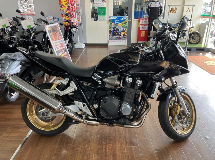 Мотоцикл Honda CB1300SF з пробігом 11175 km