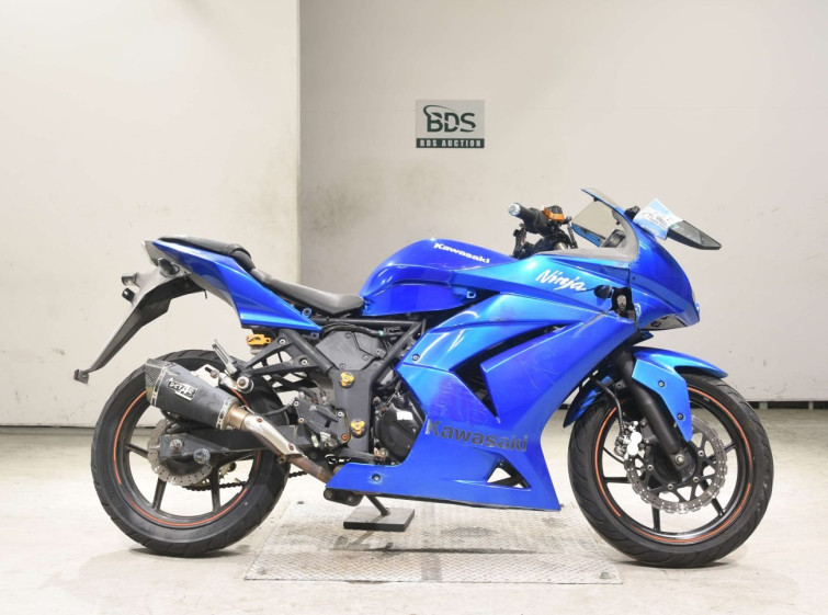 Мотоцикл Kawasaki NINJA250R з пробігом 63208 km