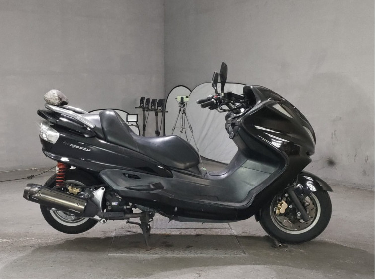 Мотоцикл Yamaha MAJESTY 250 с пробегом 27292 km