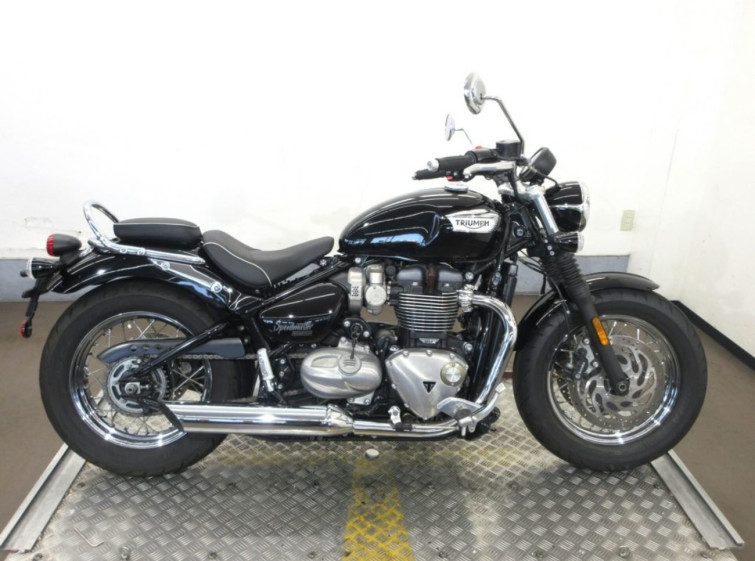 Мотоцикл Triumph BONNEVILLE с пробегом 2871 km