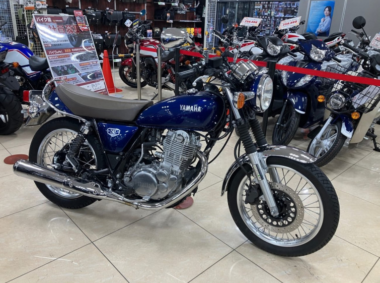 Мотоцикл Yamaha SR400 с пробегом 12250 km