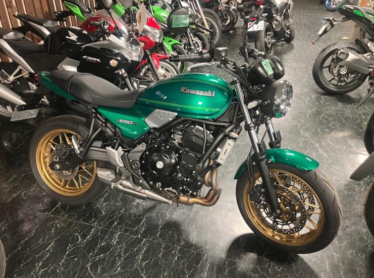 Мотоцикл Kawasaki Z650RS с пробегом 980 km