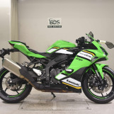 Мотоцикл Kawasaki ZX-4RR с пробегом 8444 km