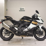 Мотоцикл Kawasaki ZX-4R SE с пробегом 2286 km