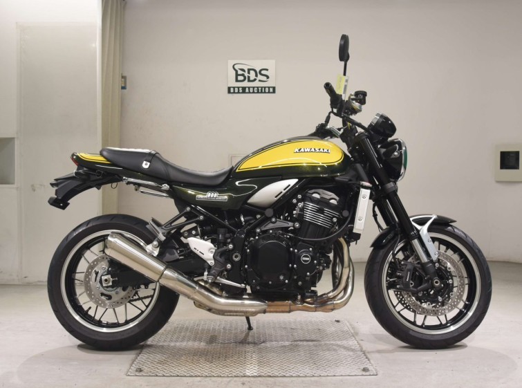 Мотоцикл Kawasaki Z900RS с пробегом 2643 km