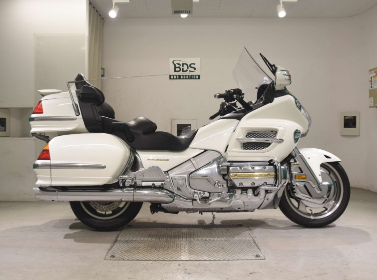 Мотоцикл Honda GL1800 з пробігом 24171 km