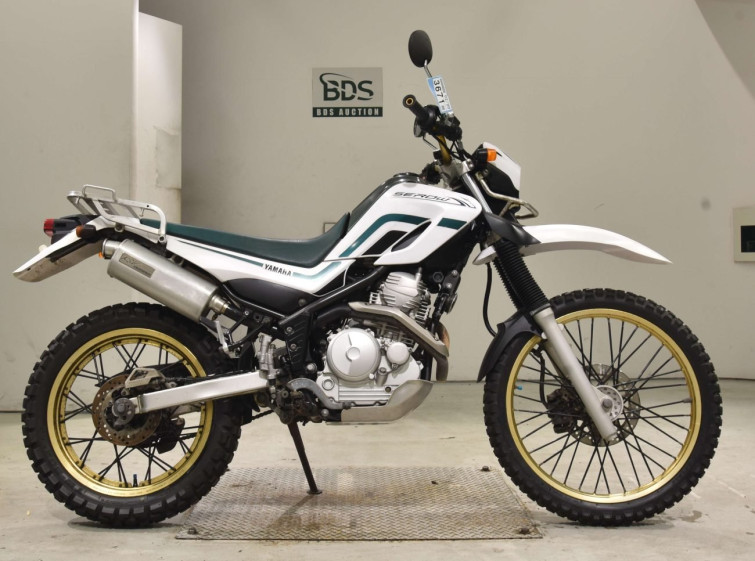 Мотоцикл Yamaha SEROW XT250 с пробегом 41727 km
