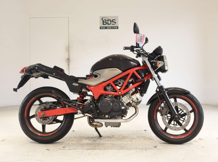 Мотоцикл Honda VTR250