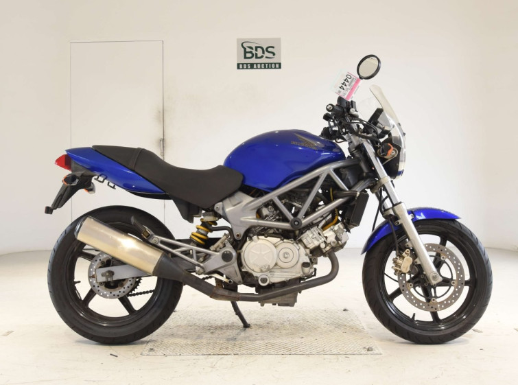 Мотоцикл Honda VTR250 с пробегом 49200 km