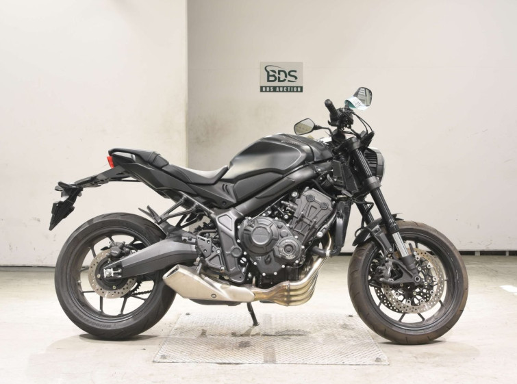 Мотоцикл Honda CB650R с пробегом 10435 km