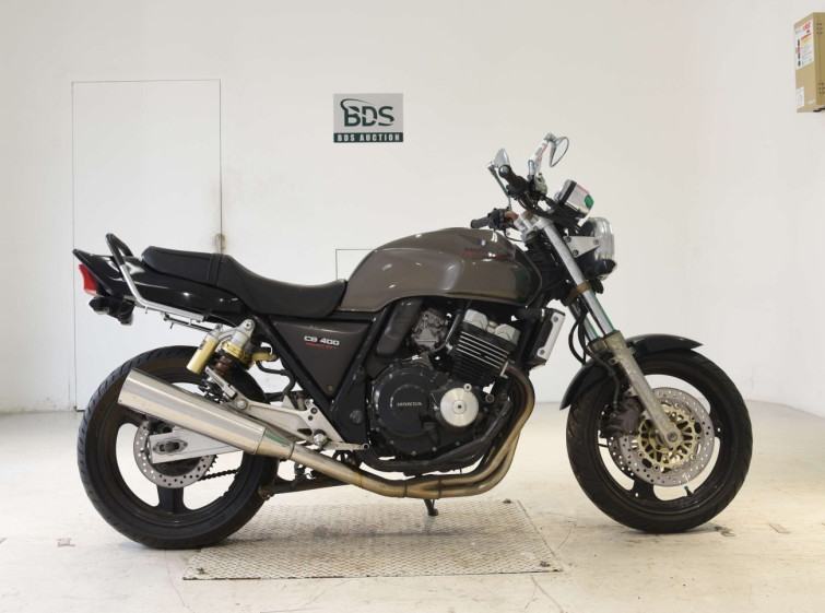 Мотоцикл Honda CB400SF с пробегом 10504 km