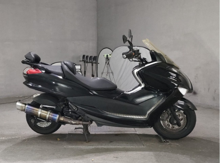 Мотоцикл Yamaha MAJESTY 250