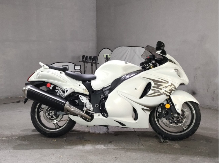 Мотоцикл Suzuki GSX1300R HAYABUSA с пробегом 1420 km