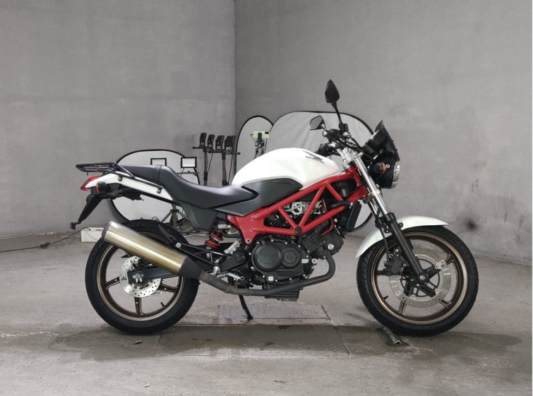 Мотоцикл Honda VTR250 с пробегом 34628 km