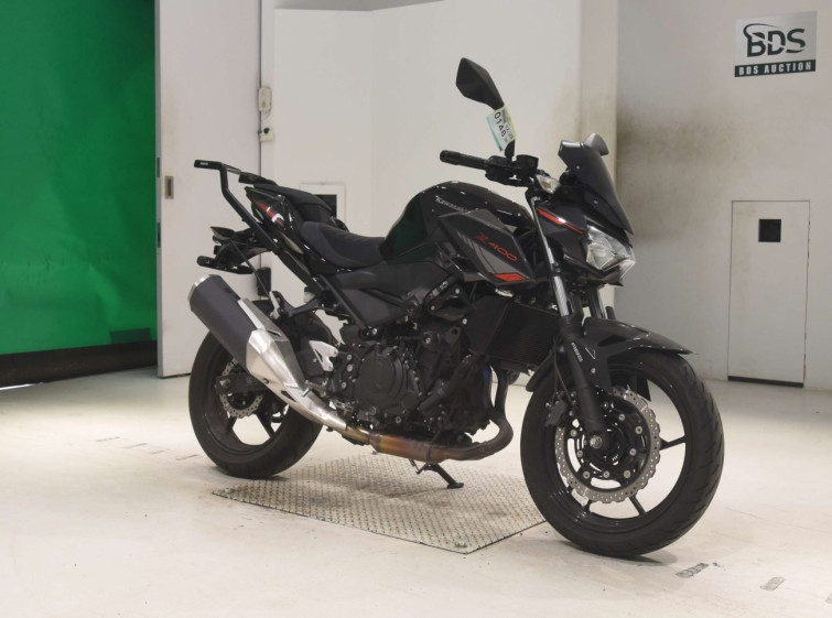 Мотоцикл Kawasaki Z400 з пробігом 8816 km