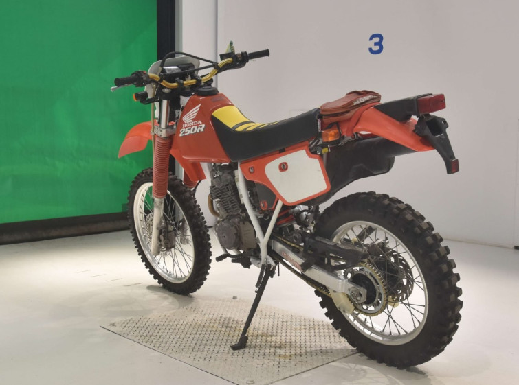 Мотоцикл Honda XLR250R с пробегом 2534 km