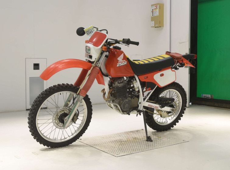 Мотоцикл Honda XLR250R с пробегом 2534 km