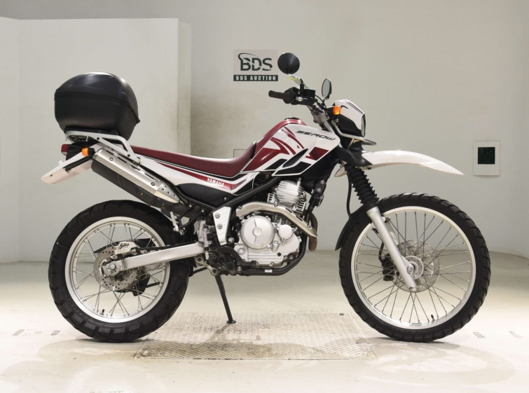Мотоцикл Yamaha SEROW XT250 с пробегом 17952 km