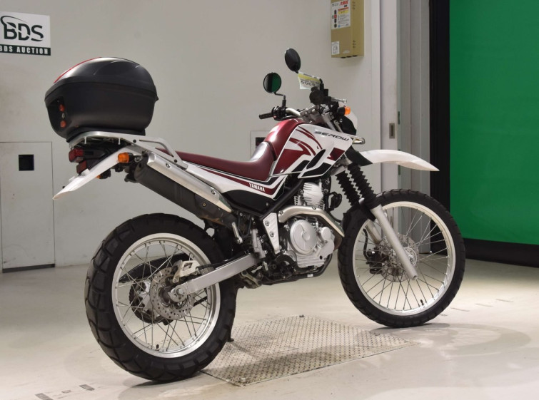 Мотоцикл Yamaha SEROW XT250 с пробегом 17952 km