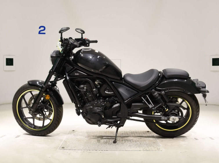 Мотоцикл Honda REBEL CMX1100 з пробігом 4650 km