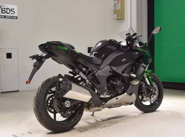 Мотоцикл Kawasaki ninja 1000 sx с пробегом 1879 km