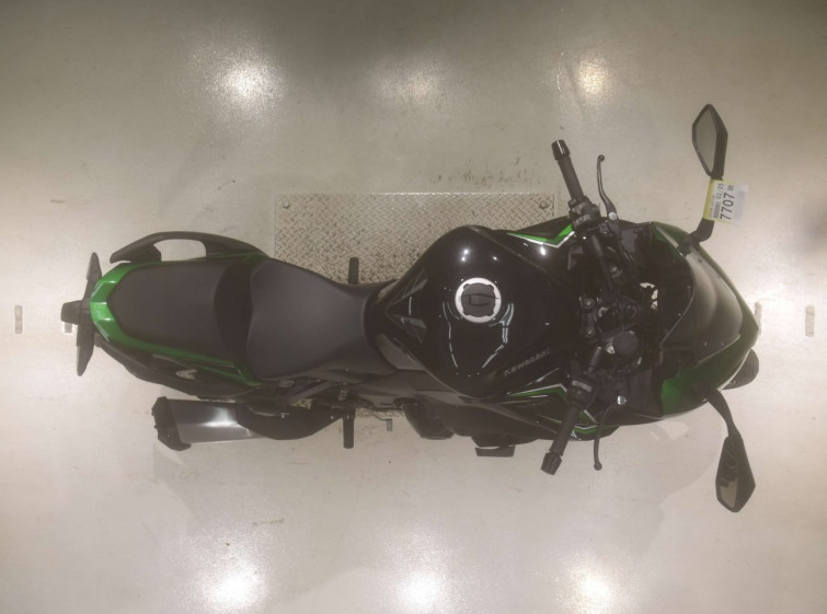 Мотоцикл Kawasaki ninja 1000 sx с пробегом 1879 km