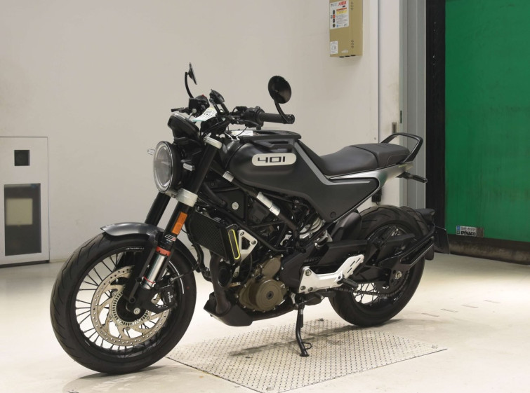 Мотоцикл Husqvarna SVARTPILEN 401 с пробегом 8859 km