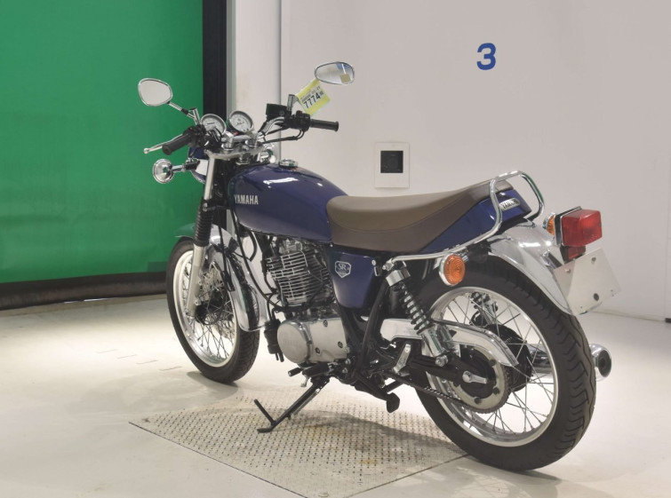 Мотоцикл Yamaha SR400 с пробегом 5935 km