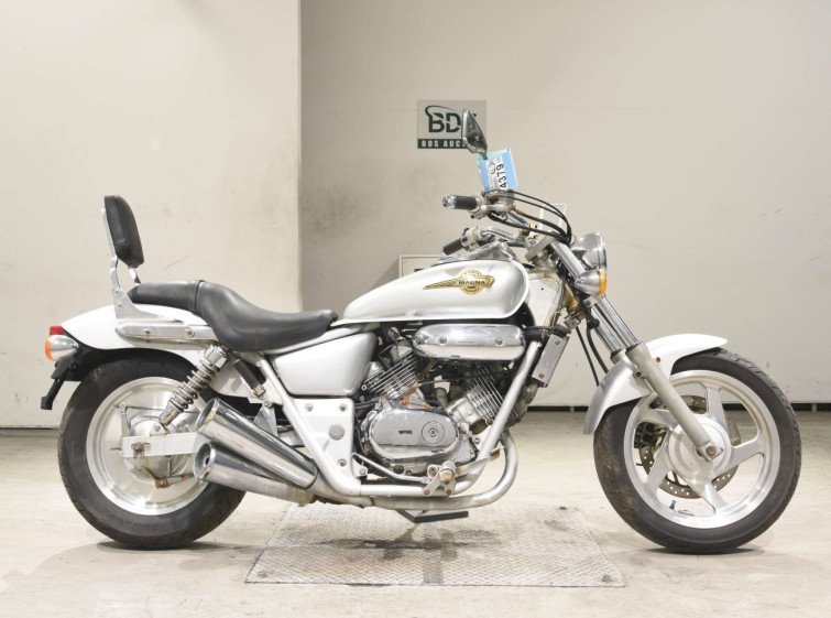 Мотоцикл Honda MAGNA250 с пробегом 53752 km